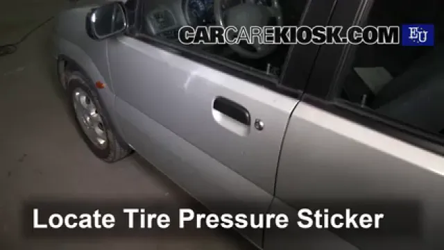 2001 Suzuki Ignis GL 1.3L 4 Cyl. Pneus et roues Vérifier la pression des pneus